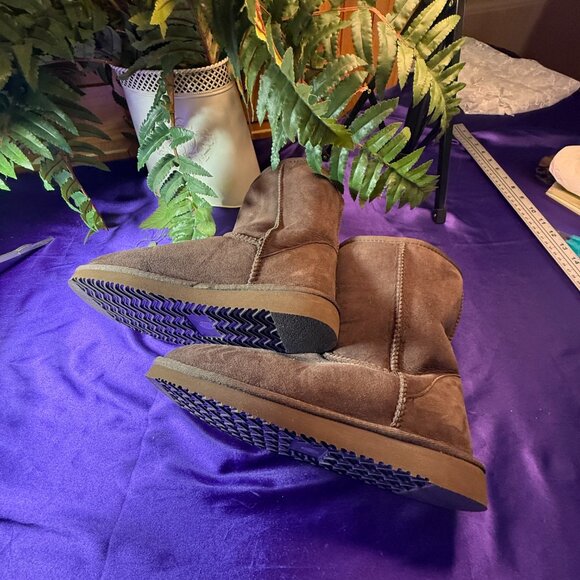 NWOT ๐Cozie Steps Water Repellent Sheepskin Suede Mid-Calf Boot - Picture 4 of 14